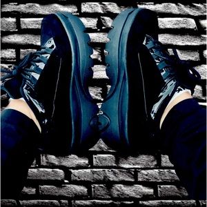 MADDEN GIRL Womens Black 1.5 Platform Bounce Toe Wedge Athletic Sneakers 8.5